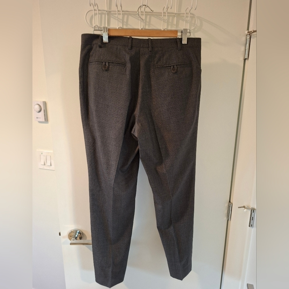 Canali Men's 100% Wool Gray Dress Pants (Size 34-35 x 30-31)